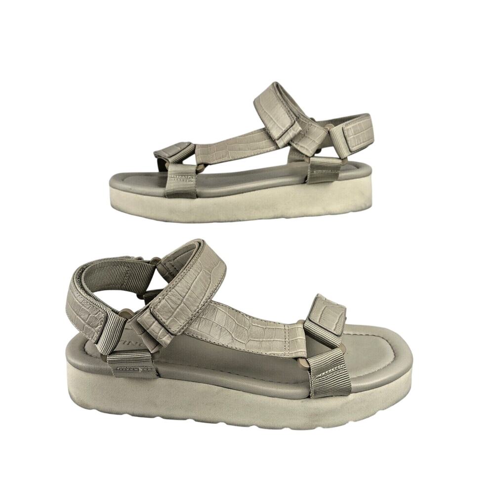 Vince Carver Flatform Sport Sandal Size 7 Taupe Beige Leather Platform Shoes